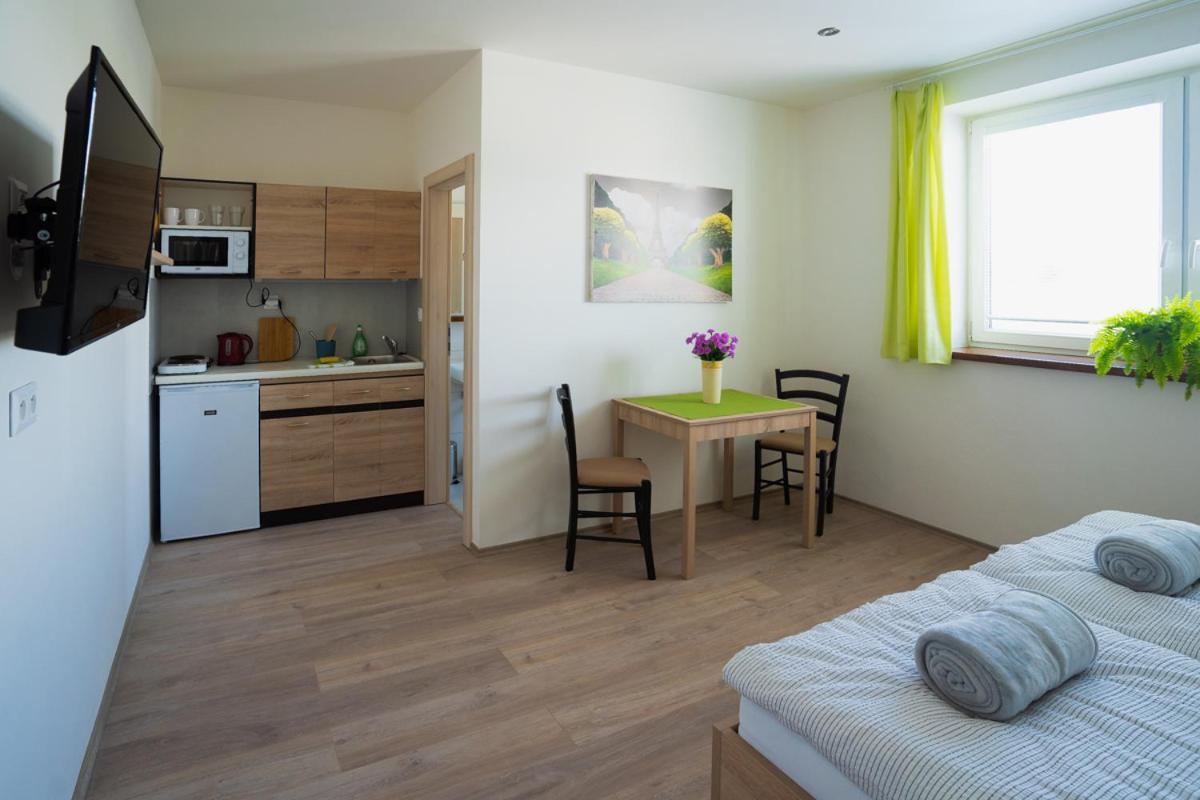 Apartmany Pokoj Zvolen Exteriör bild